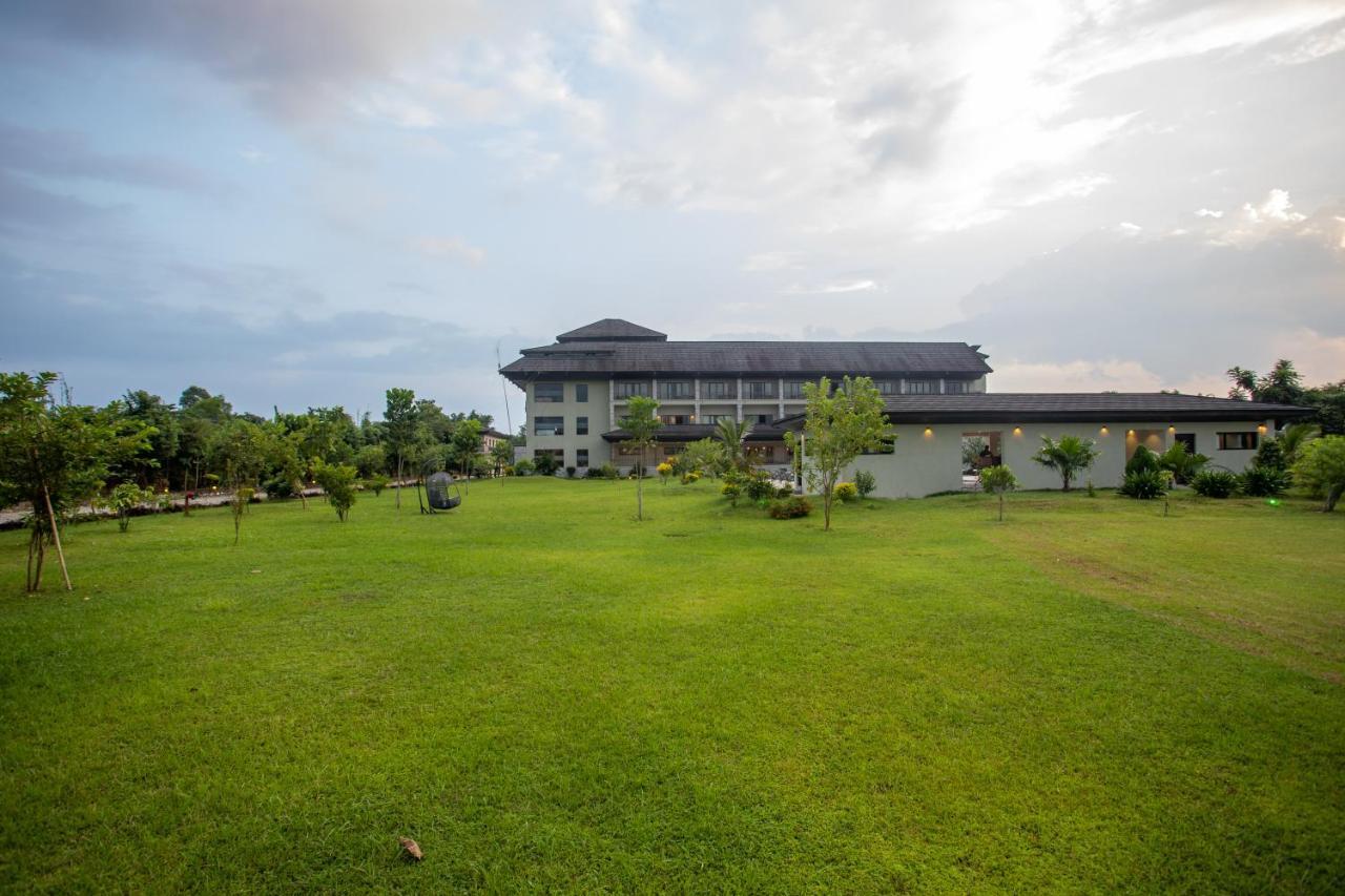 Soaltee Westend Resort Chitwan Exterior photo