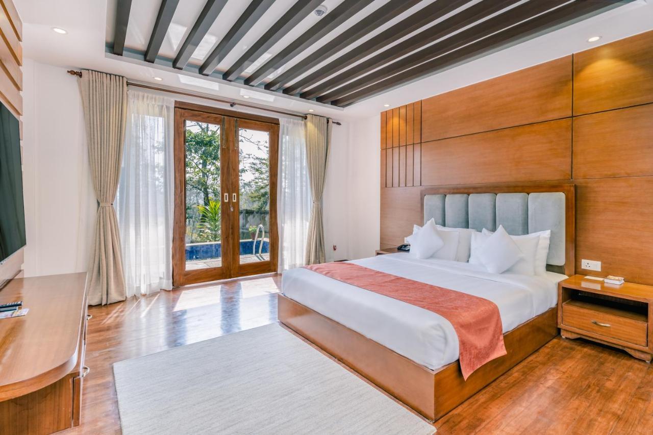 Soaltee Westend Resort Chitwan Exterior photo
